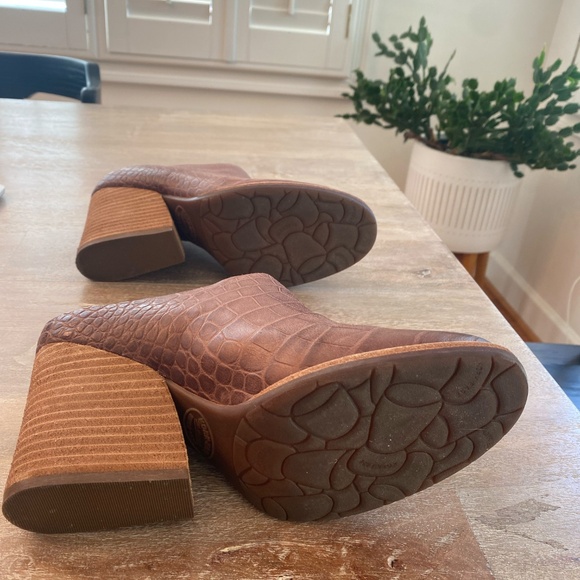 KORK-EASE Challis Heeled Mule with Sculpted Chunky Heel Sz 7.5 - Picture 2 of 8